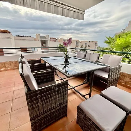 Hogar Feliz Apartment *